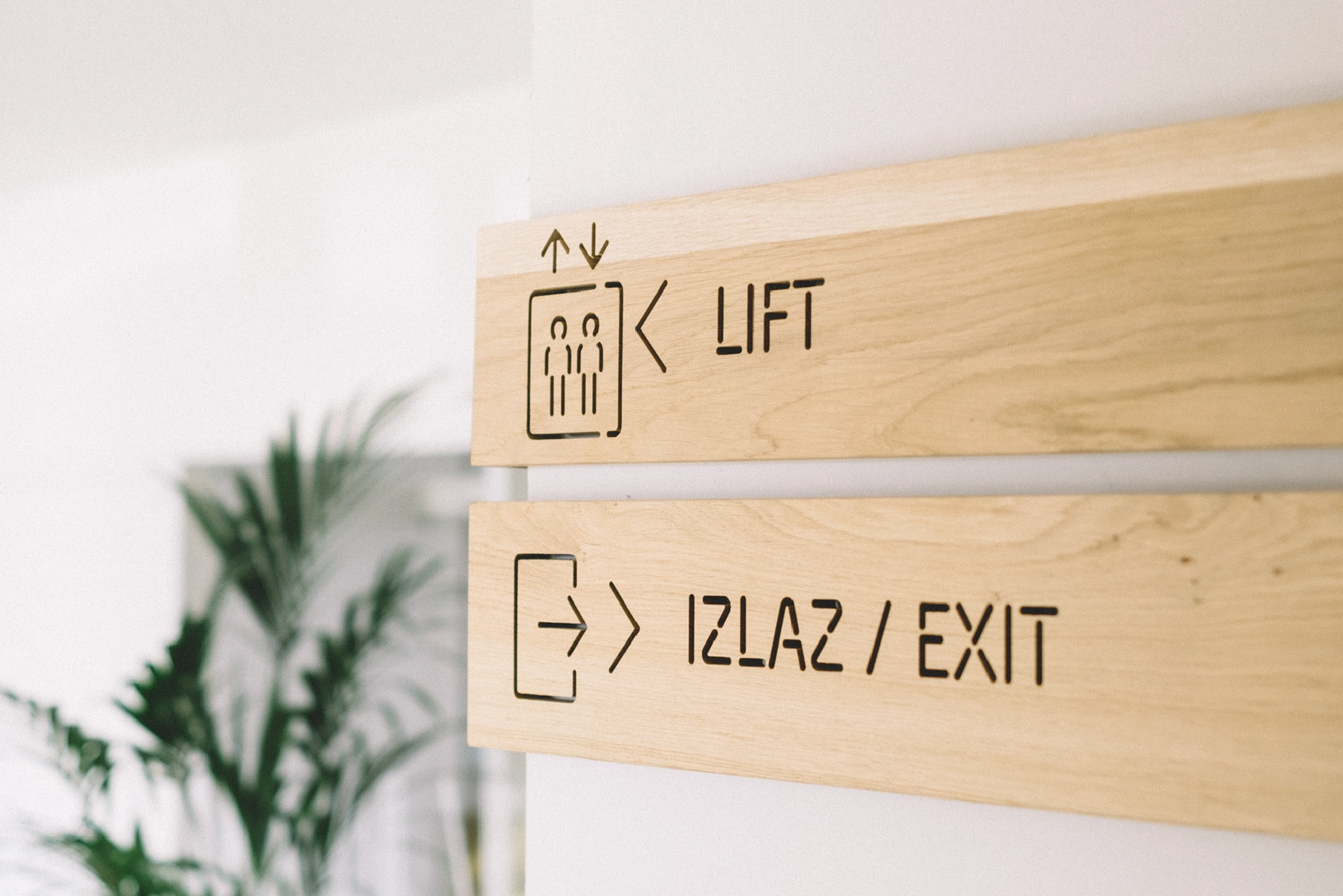 soce_plus_mrsa_jgl_signage-20